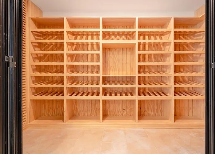 Brand New 7b Zelda Beachside New Golden Mile *