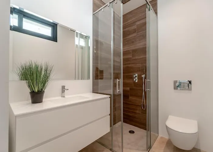 Brand New 7b Zelda Beachside New Golden Mile