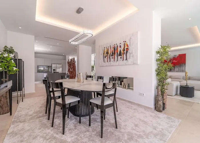 Brand New 7b Zelda Beachside New Golden Mile Feriehus