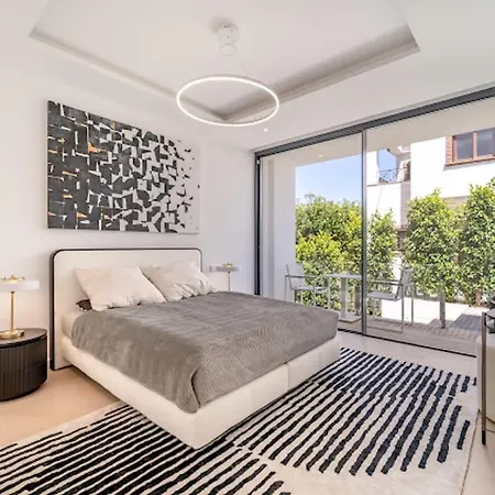 Brand New 7b Zelda Beachside New Golden Mile Nyaraló