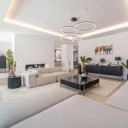 Brand New 7b Zelda Beachside New Golden Mile *