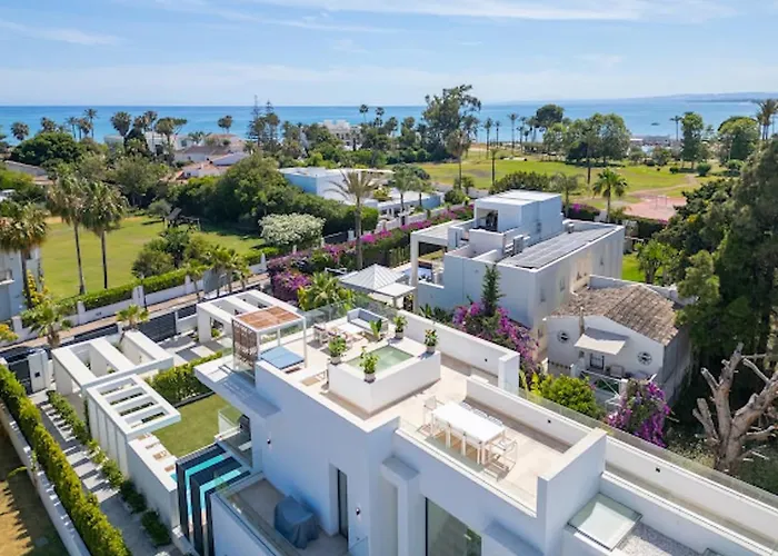 Будинок відпочинку Brand New 7b Zelda Beachside New Golden Mile