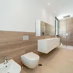 Brand New 7b Zelda Beachside New Golden Mile Holiday home