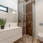 Brand New 7b Zelda Beachside New Golden Mile
