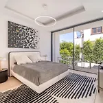 Brand New 7b Zelda Beachside New Golden Mile *
