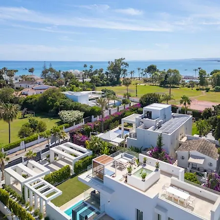 Brand New 7b Zelda Beachside New Golden Mile Holiday home Estepona